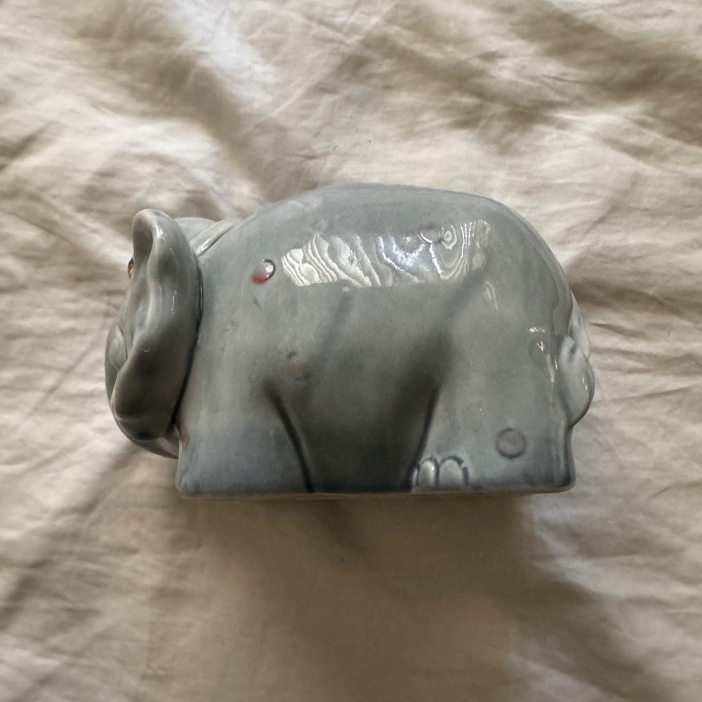 Elephant Coin Bank - Picture 5 of 6